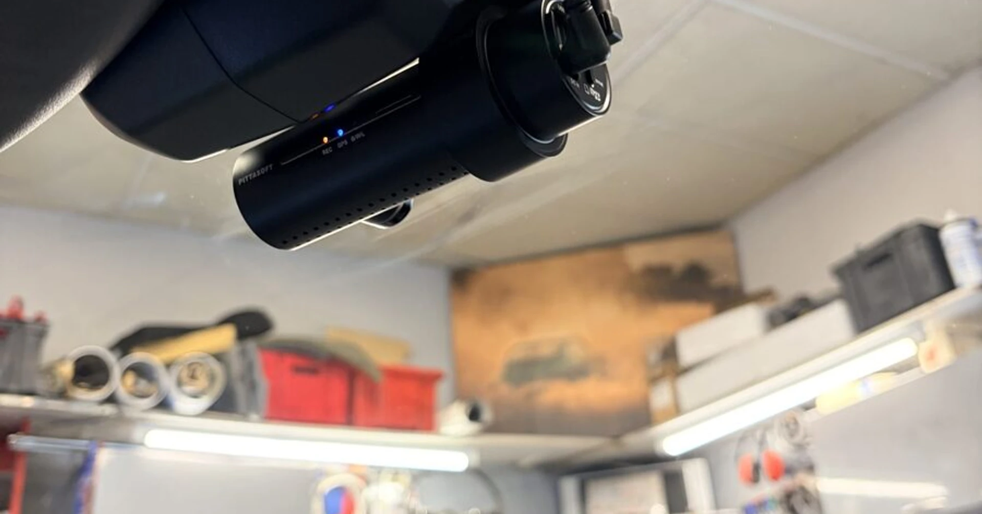 Citroën C3 : dashcam BlackVue avant et arrière