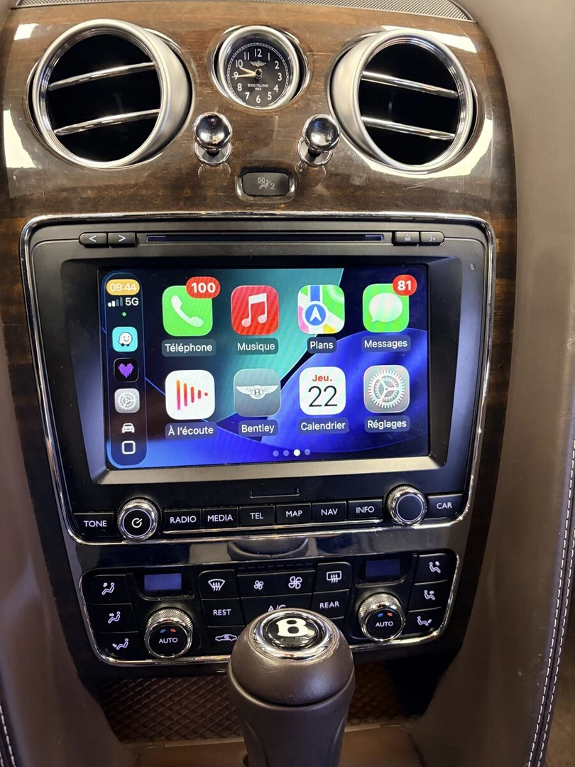Bentley Continental : CarPlay, Android Auto et caméra de recul sur l'écran d'origine