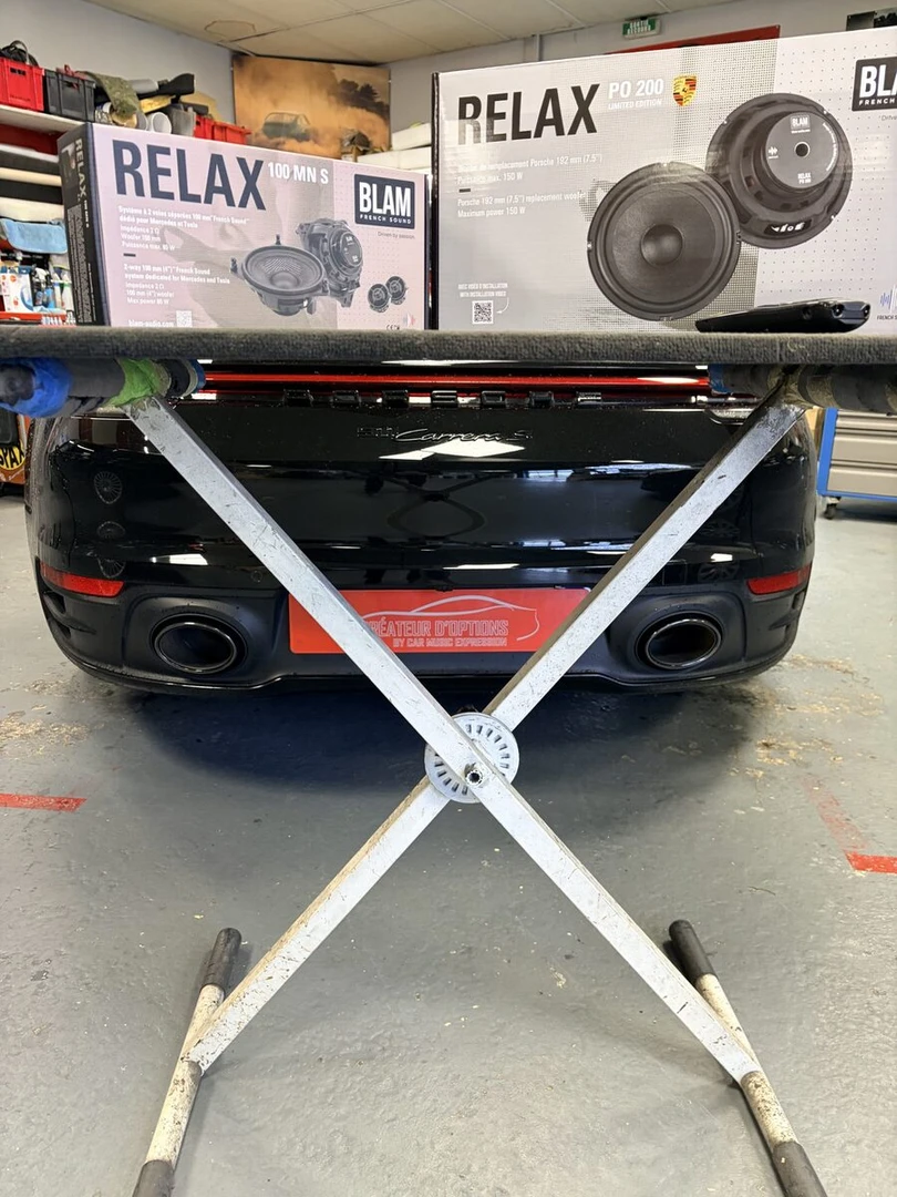 Porsche 992 Carrera S : BLAM Relax PO200 et 100MNS, portes insonorisées