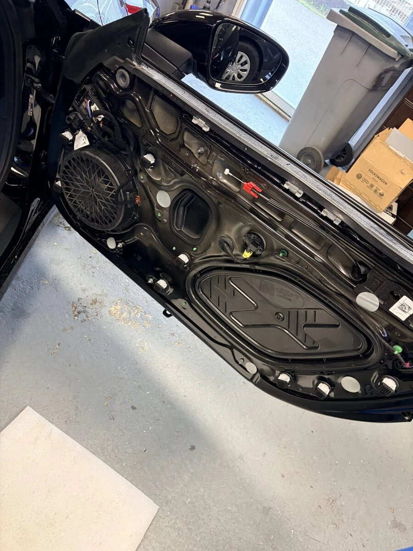 Porsche 992 Carrera S : BLAM Relax PO200 et 100MNS, portes insonorisées