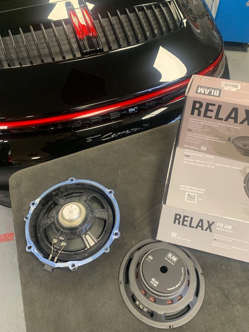 Porsche 992 Carrera S : BLAM Relax PO200 et 100MNS, portes insonorisées