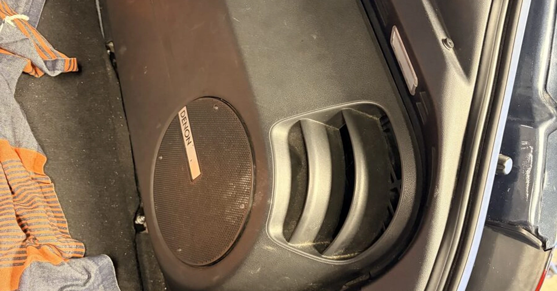 Réparation Denon Citroën DS4 et haut-parleurs BLAM