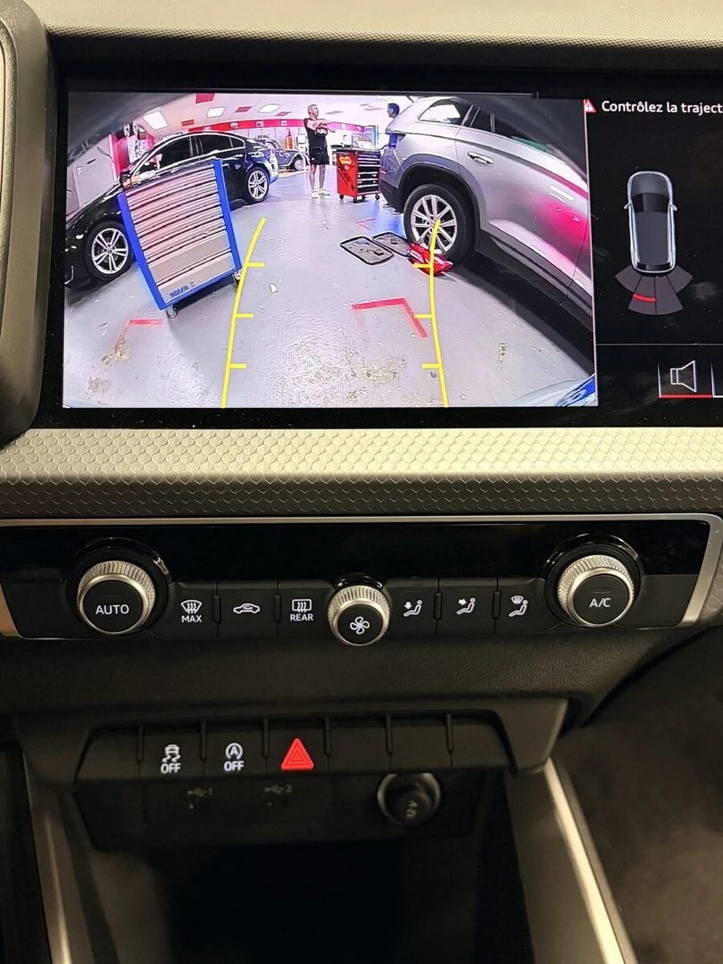 Audi A1 : une caméra de recul intégrée à l'écran d'origine