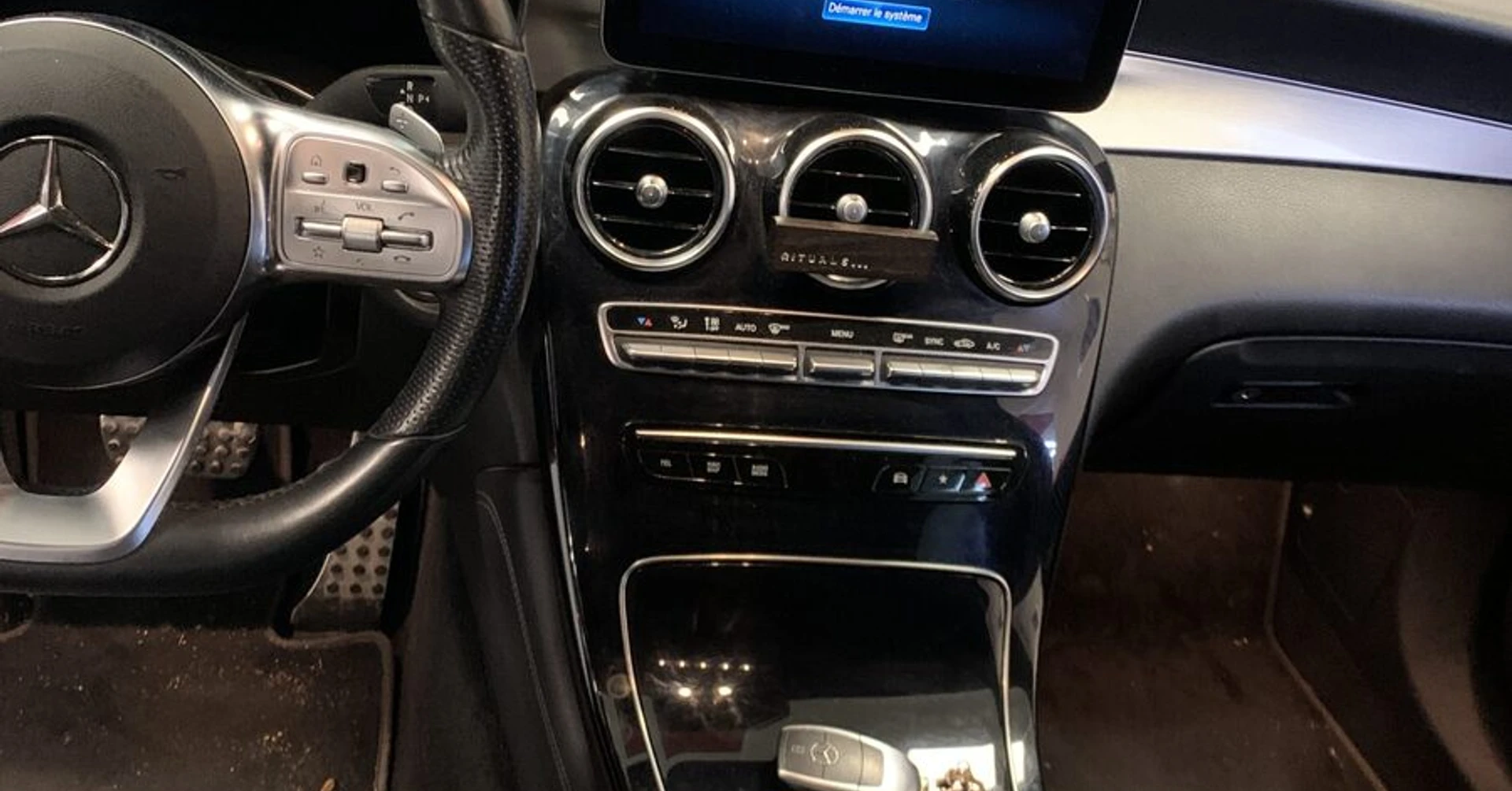 Éclairage d'ambiance sur Mercedes GLC