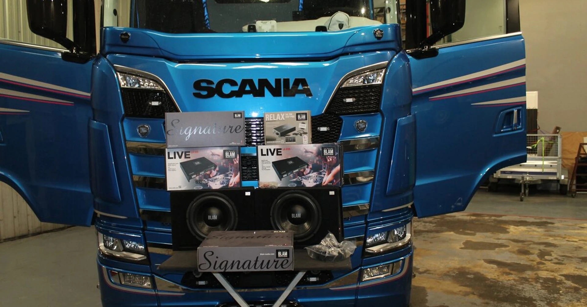 Sono complète BLAM Signature sur camion Scania