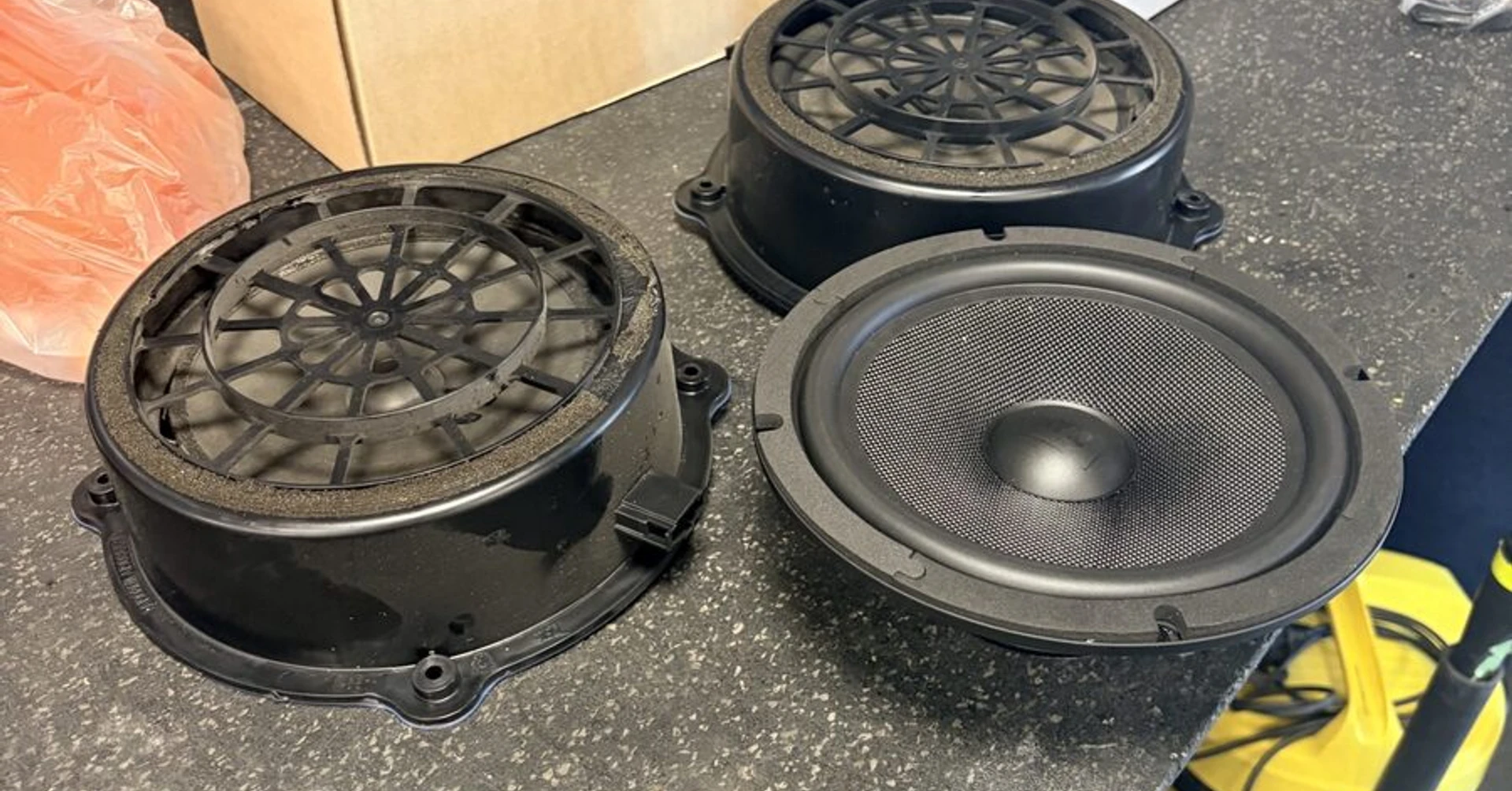 Amélioration son Audi Q7 en BLAM LFR80, LFR60 et 200RS
