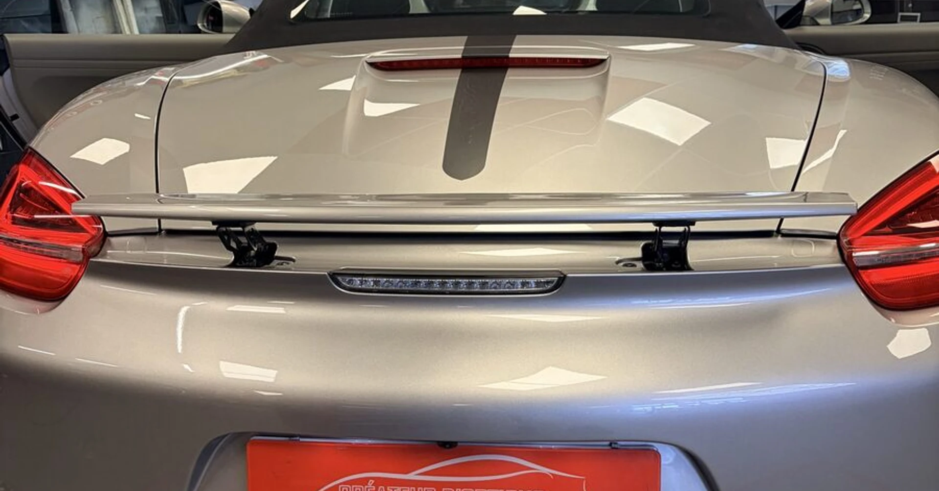 Porsche Boxster : Kenwood CarPlay et Bose conservé