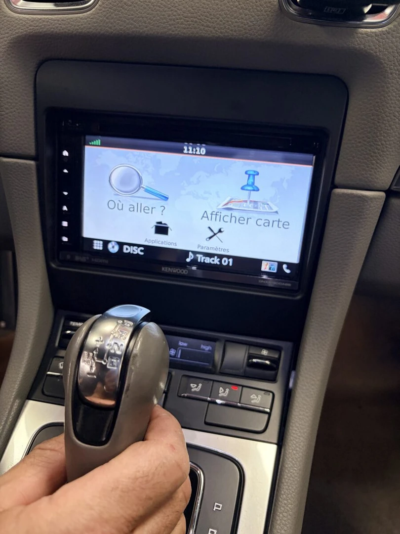 Porsche Boxster : Kenwood CarPlay en gardant le Bose d'origine