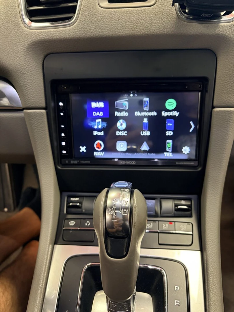 Porsche Boxster : Kenwood CarPlay en gardant le Bose d'origine