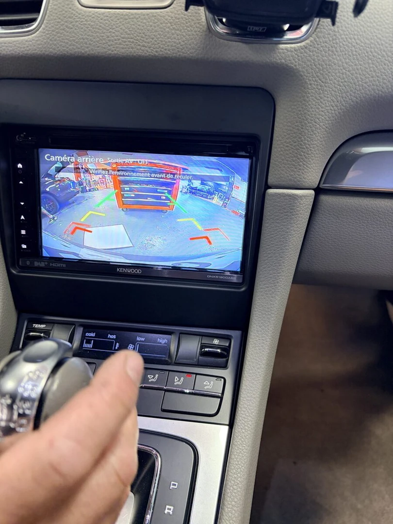 Porsche Boxster : Kenwood CarPlay en gardant le Bose d'origine
