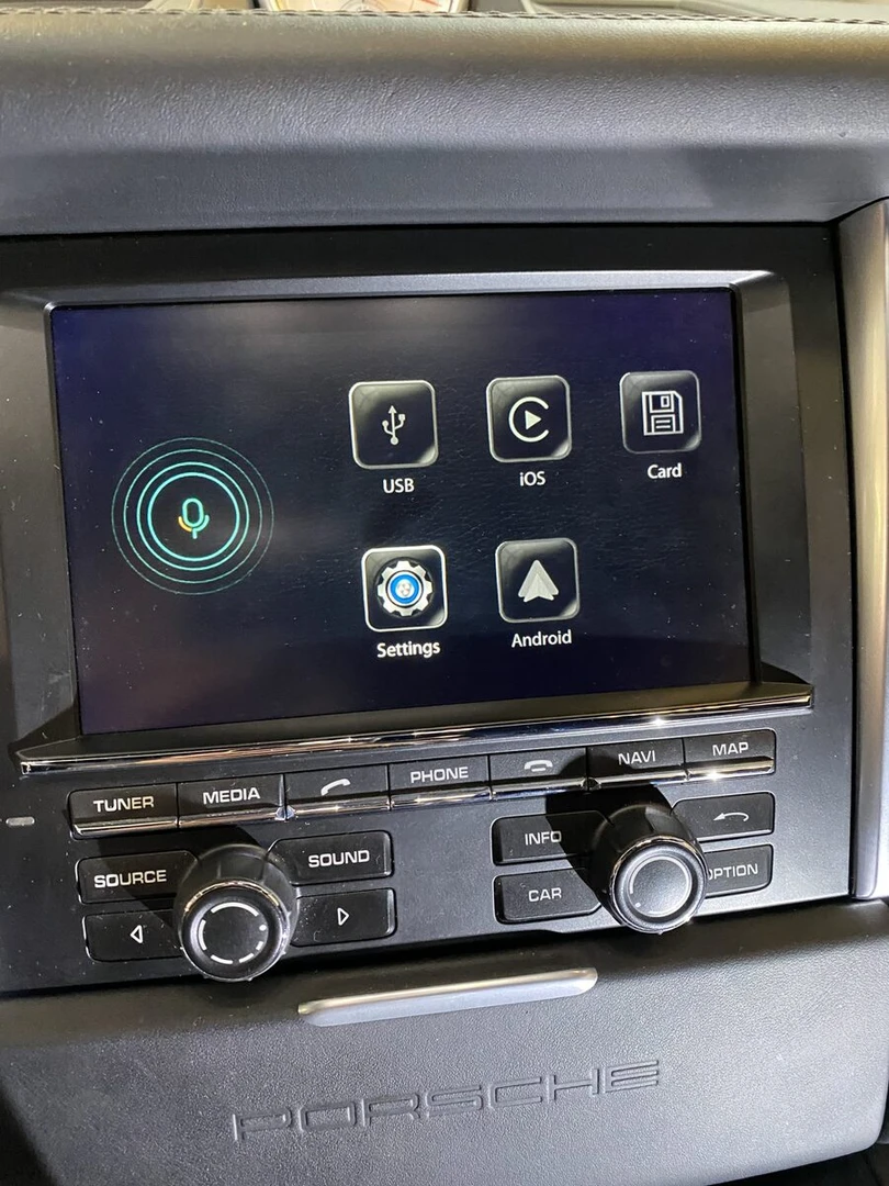 Porsche Macan S : CarPlay et Android Auto sur l'écran d'origine