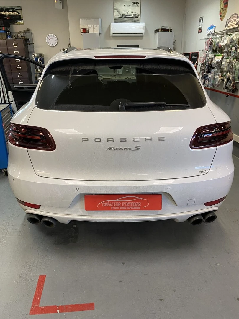 Porsche Macan S : CarPlay et Android Auto sur l'écran d'origine