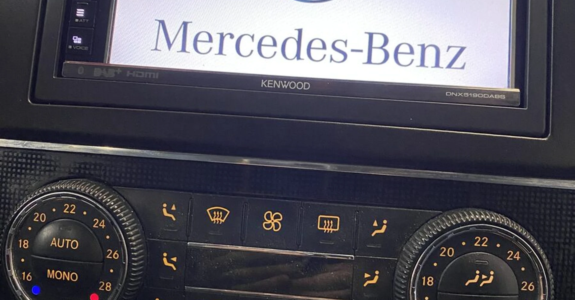 Kenwood DNX5190DABS et CarPlay sur Mercedes ML 270