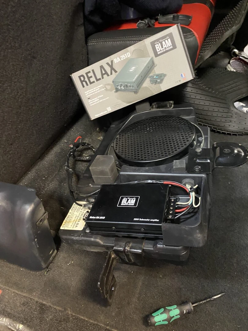 Ford F-150 Raptor : Kenwood CarPlay, amplis BLAM et caméra de recul