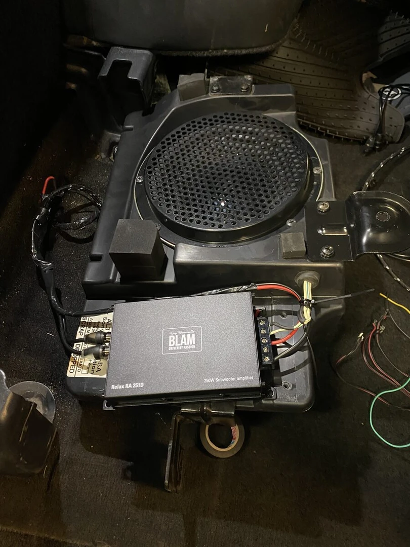 Ford F-150 Raptor : Kenwood CarPlay, amplis BLAM et caméra de recul