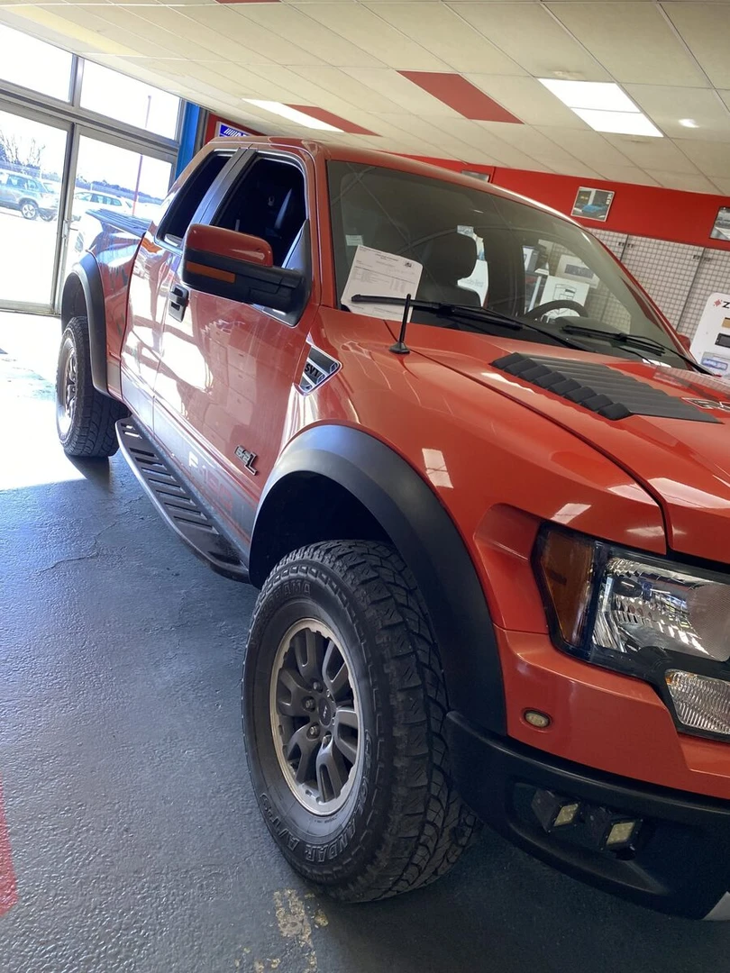 Ford F-150 Raptor : Kenwood CarPlay, amplis BLAM et caméra de recul