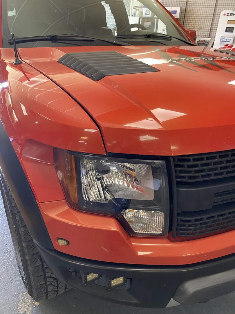 Ford F-150 Raptor : Kenwood CarPlay, amplis BLAM et caméra de recul
