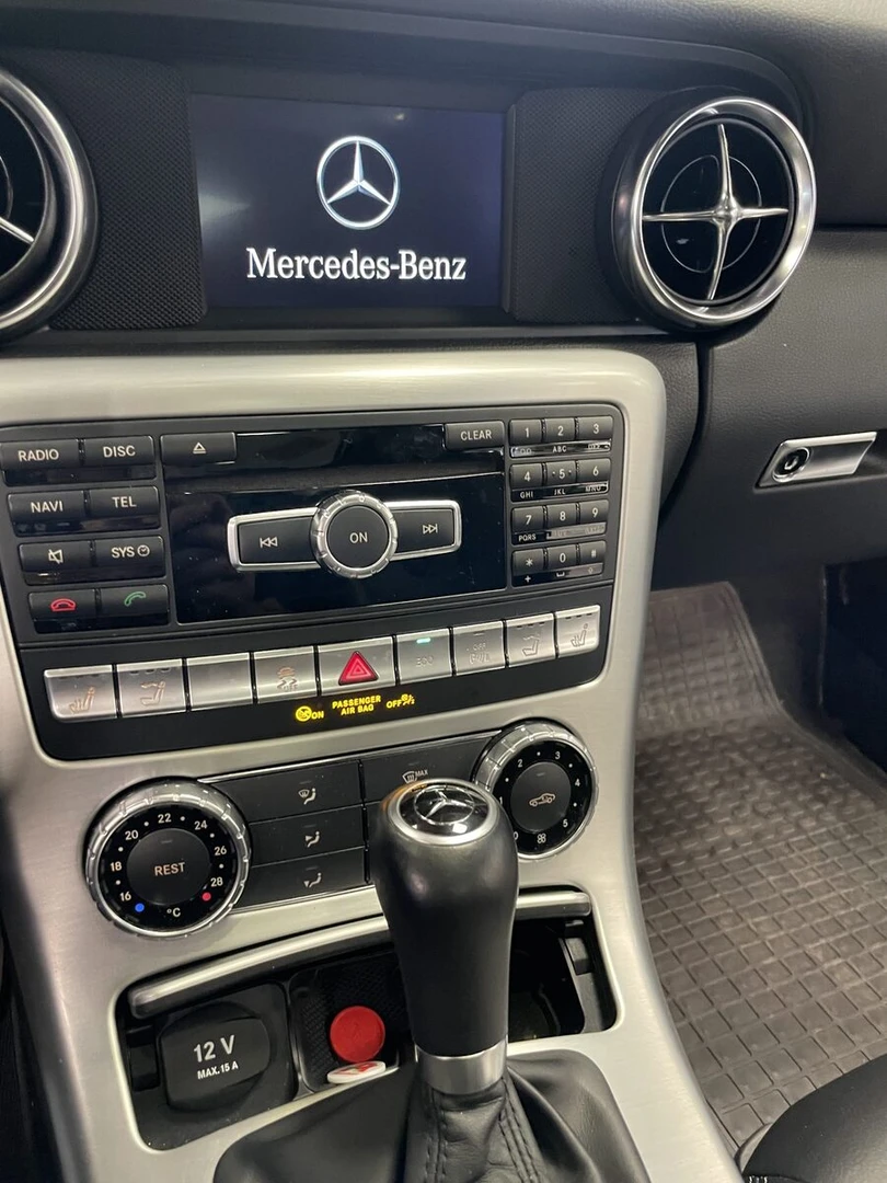 Mercedes SLK 2013 : CarPlay, Android Auto et caméra de recul