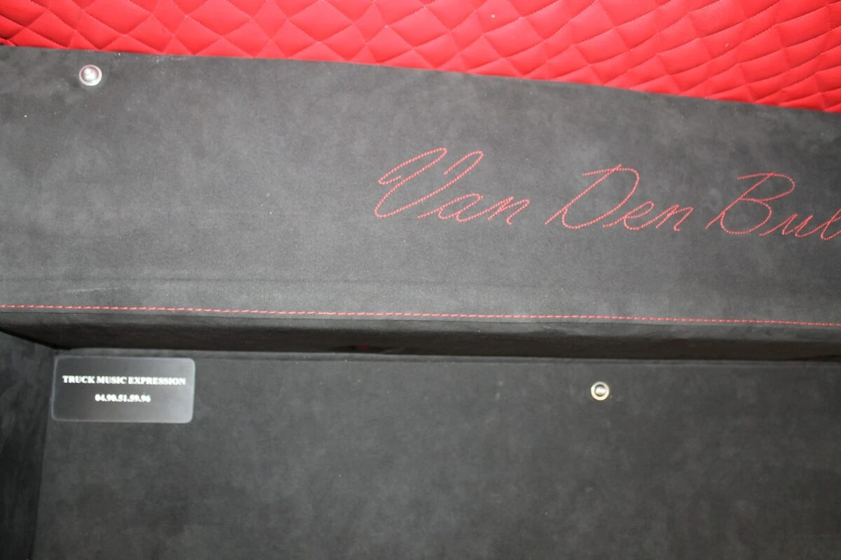 Camion Volvo : sonorisation complète Kenwood et Rockford Fosgate