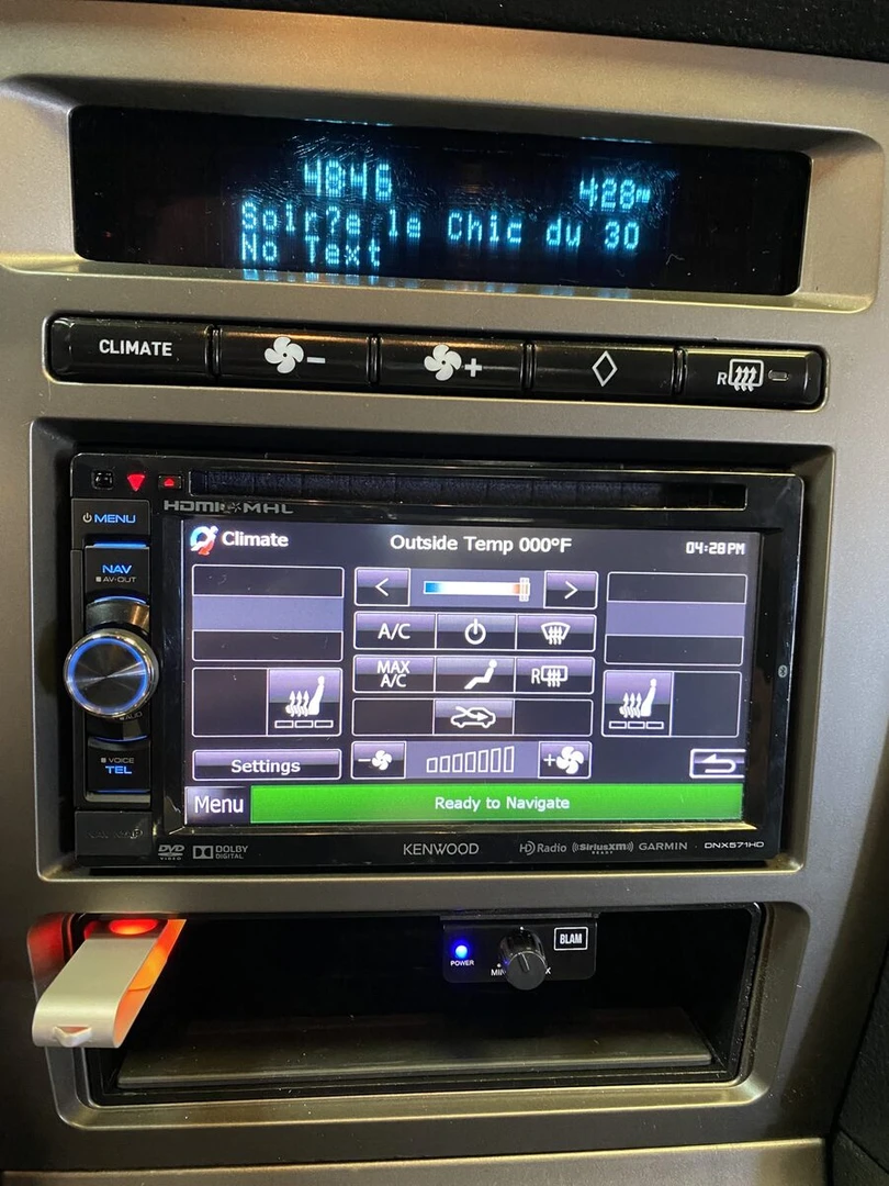 Ford Mustang : sonorisation complète Kenwood et amplis BLAM