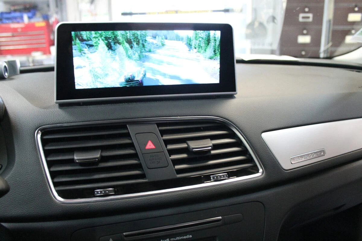 Audi Q3 2016 : écran GPS Android avec Apple CarPlay et caméra de recul