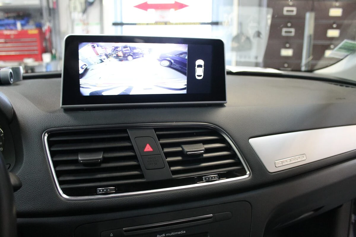 Audi Q3 2016 : écran GPS Android avec Apple CarPlay et caméra de recul