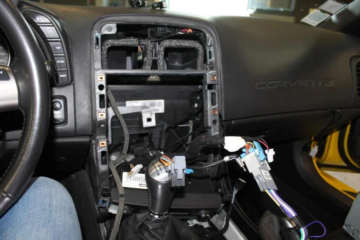 Chevrolet Corvette C6 : Kenwood CarPlay et caméra de recul
