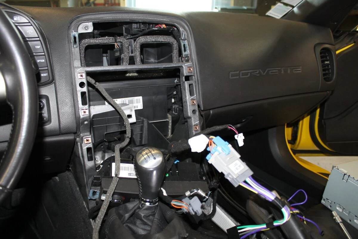Chevrolet Corvette C6 : Kenwood CarPlay et caméra de recul
