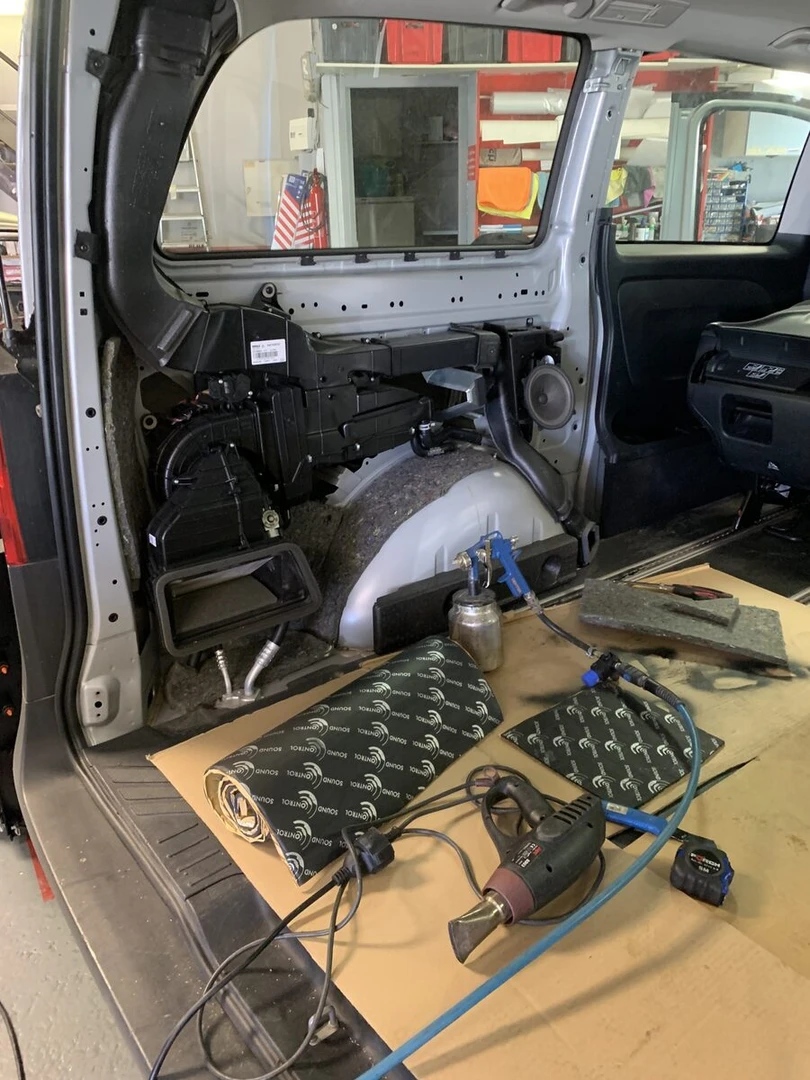 Mercedes Vito : Kenwood CarPlay, BLAM Live et insonorisation complète