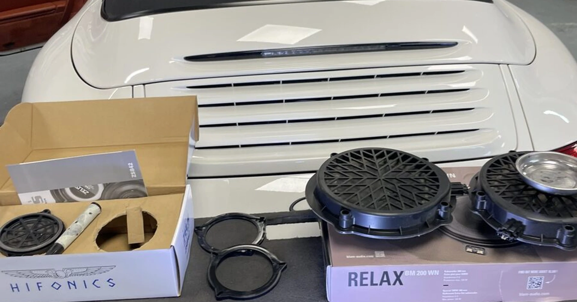 Porsche 997 Carrera S : ampli réparé et woofers BLAM
