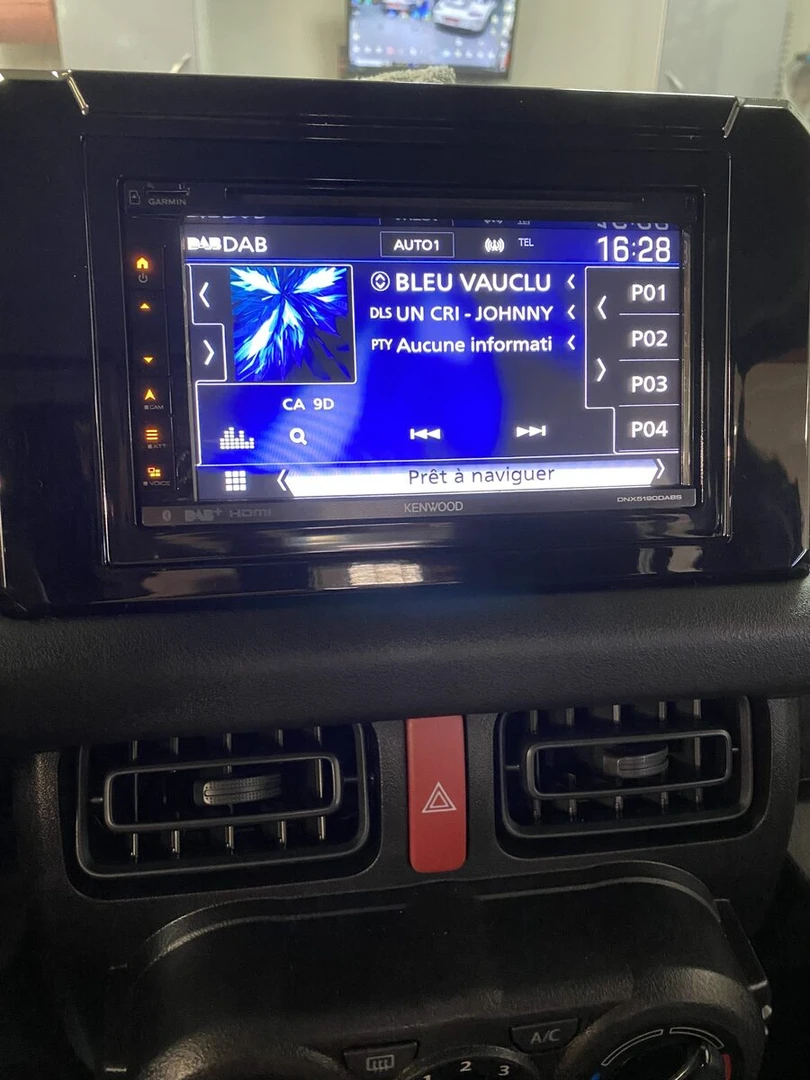 Suzuki Jimny : Kenwood DNX5190DABS et caméra de recul