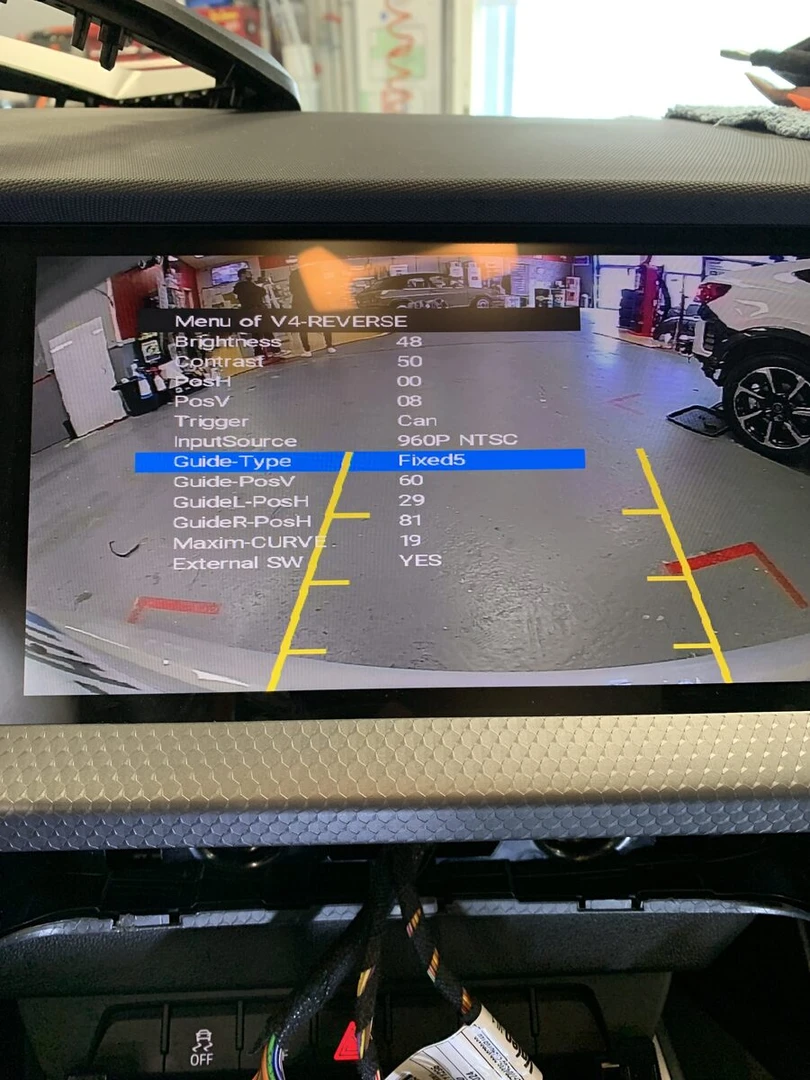 Audi A1 2025 : caméra de recul sur l'écran d'origine