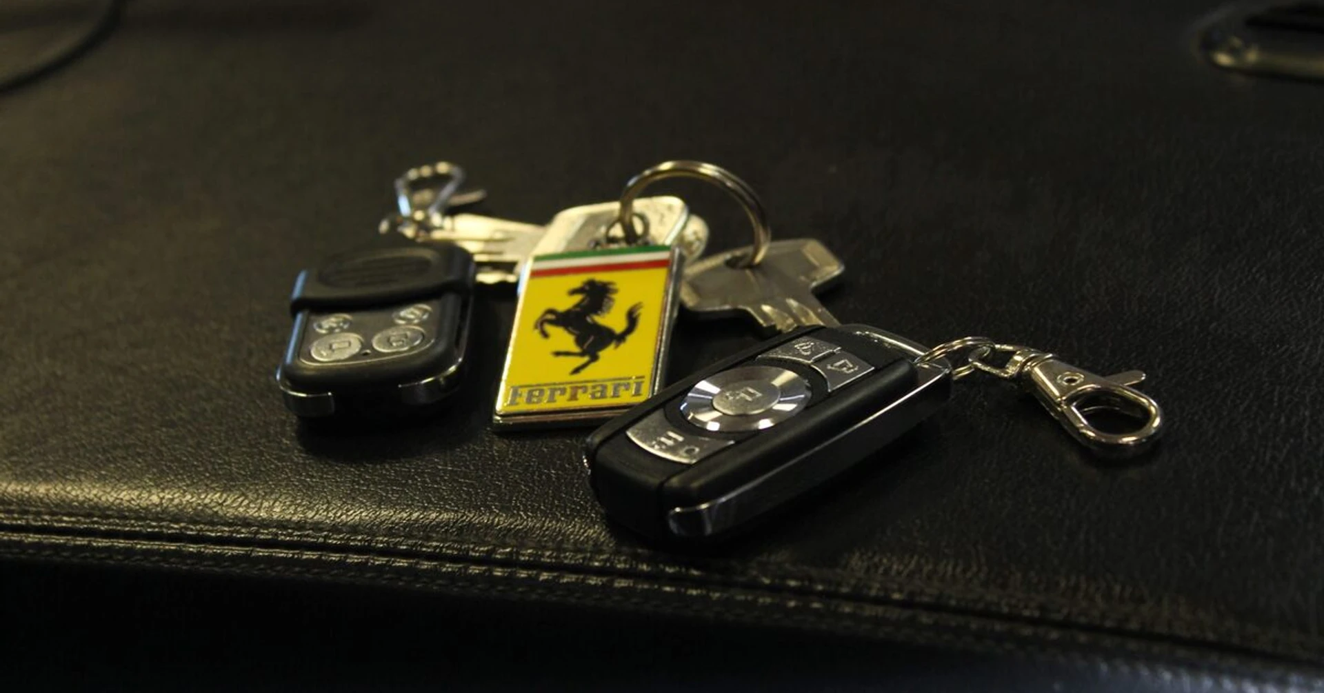 Ferrari 328 GTS : verrouillage centralisé et HP BLAM
