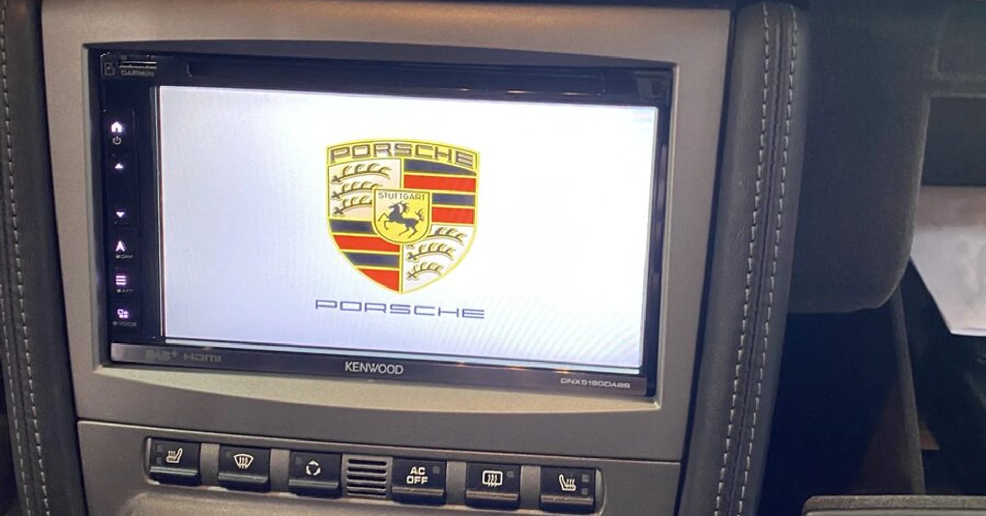 Porsche 997 : autoradio GPS Kenwood DNX5190DABS