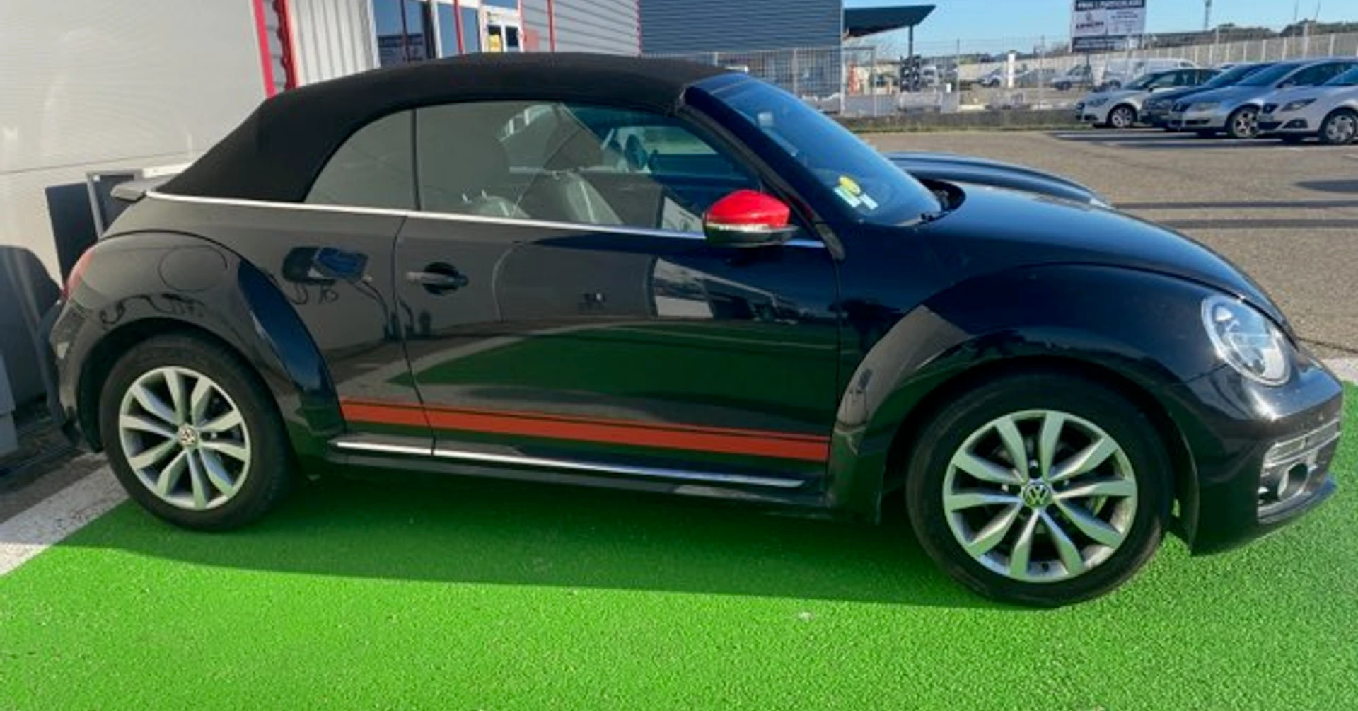 VW Coccinelle cabriolet 2017 : capote alpaga noire