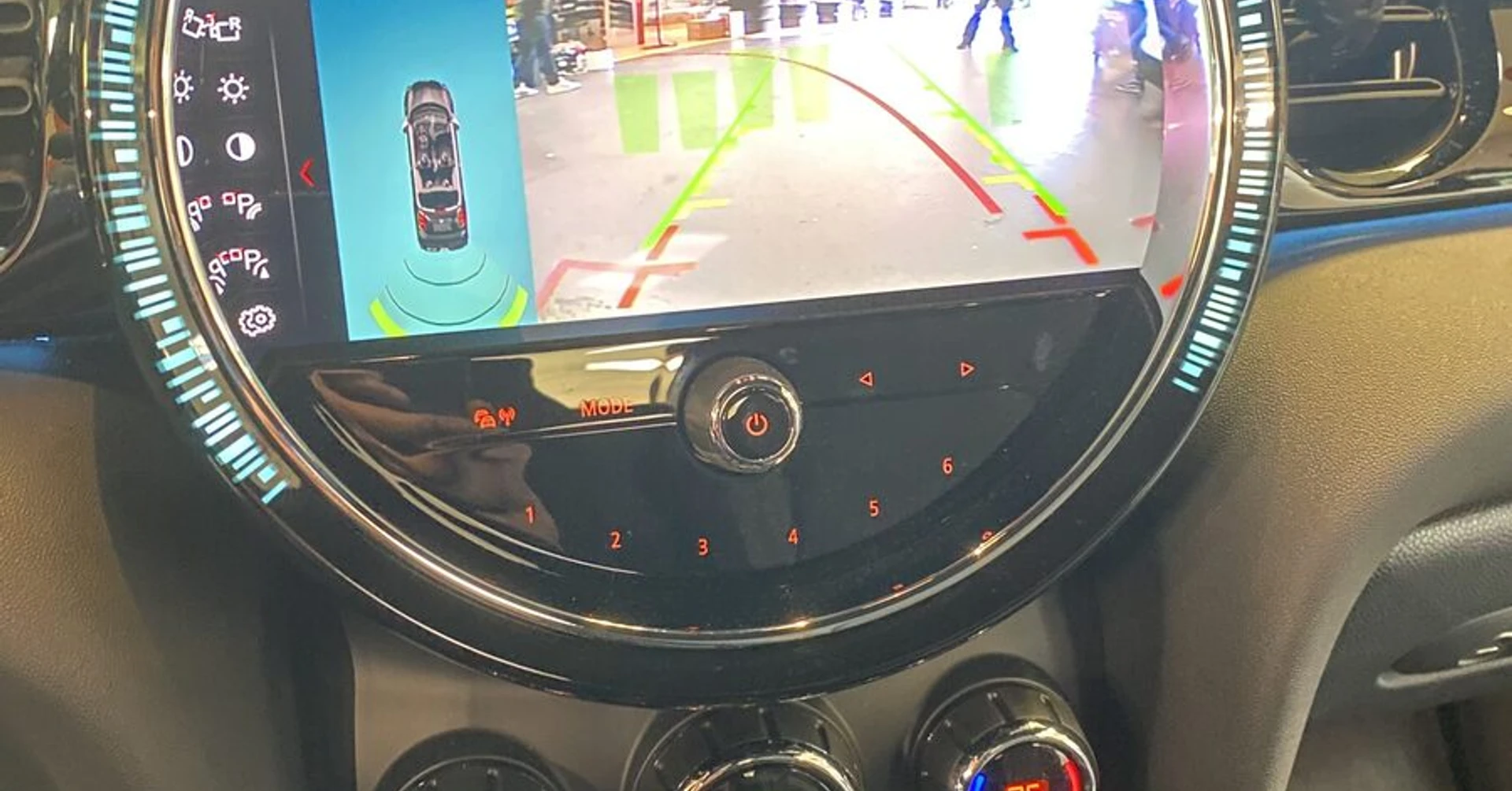 Mini Cabriolet 2023 : caméra de recul intégrée