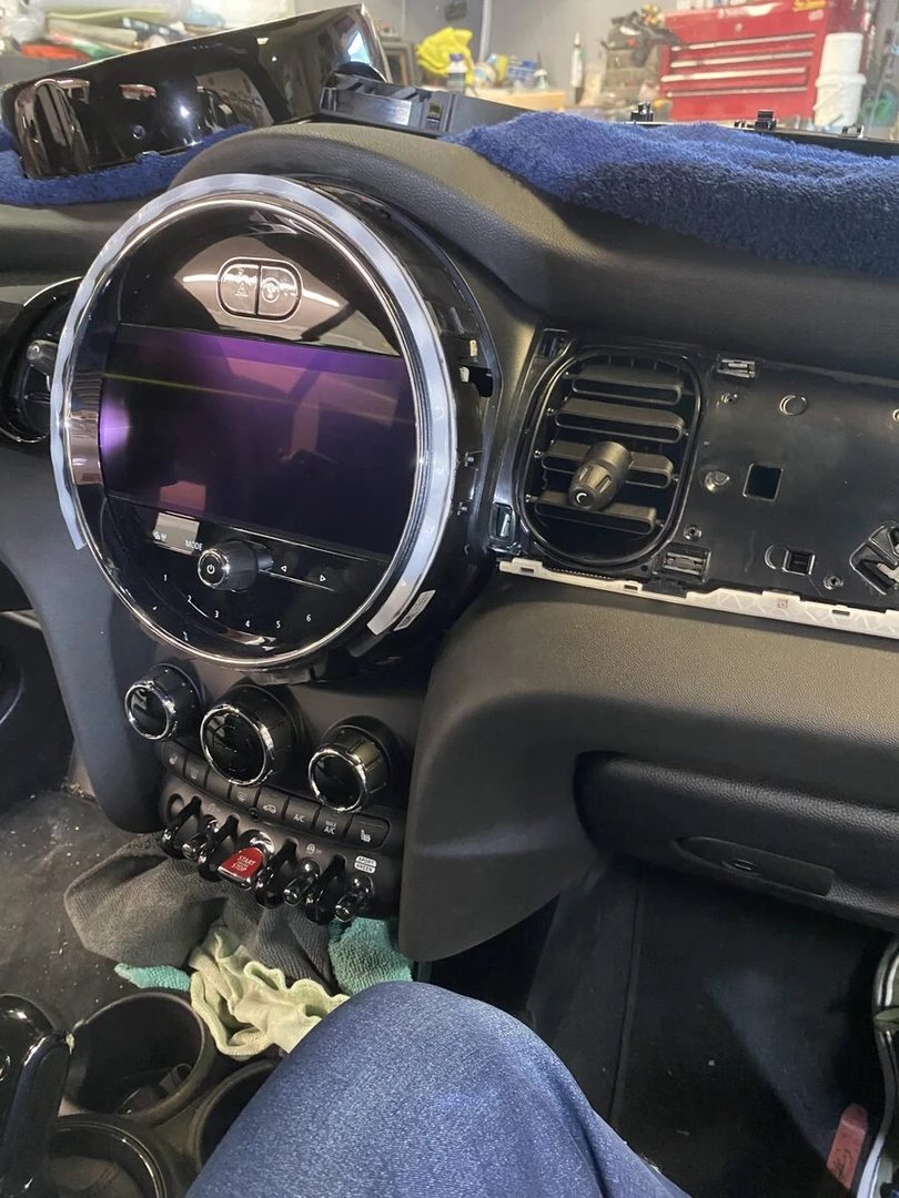 Mini 2023 : une caméra de recul comme d'usine