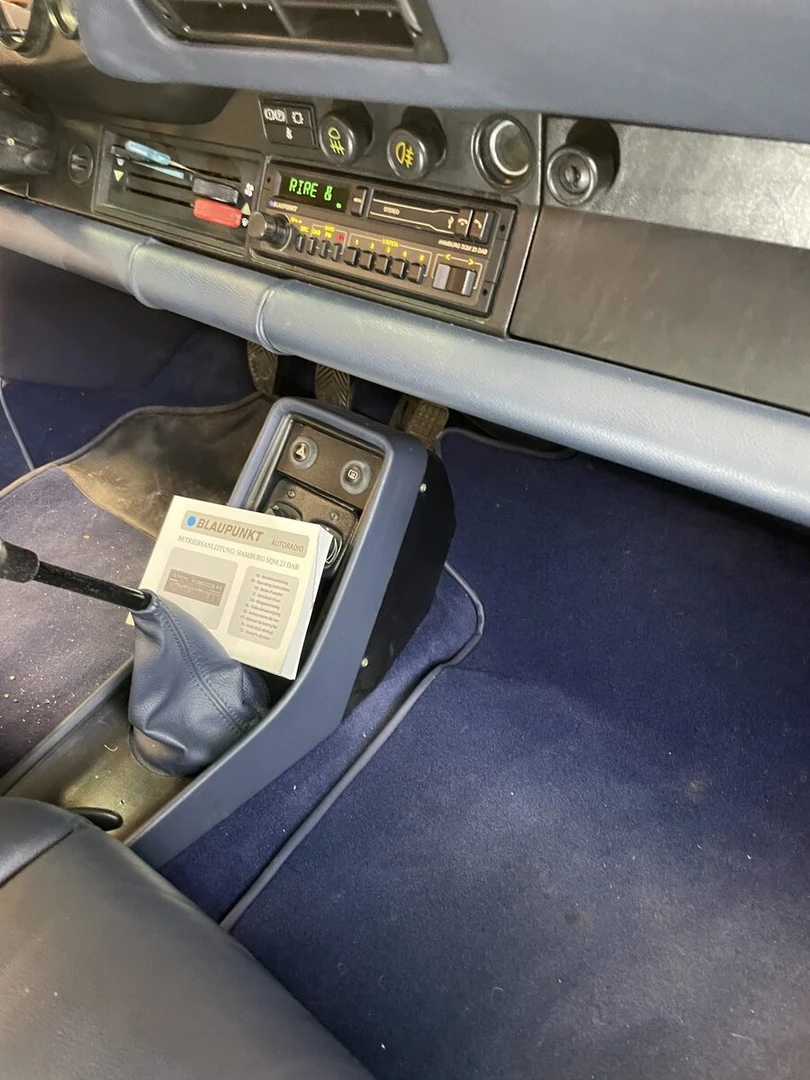 Porsche 911 classique : autoradio Blaupunkt Hamburg DAB+ et Bluetooth