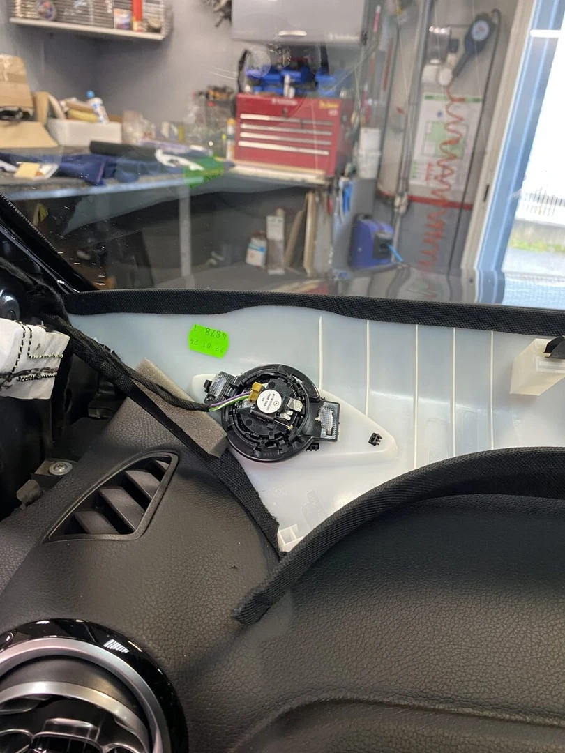 Mercedes EQA 2024 : BLAM Signature, caisson Hifonics et insonorisation