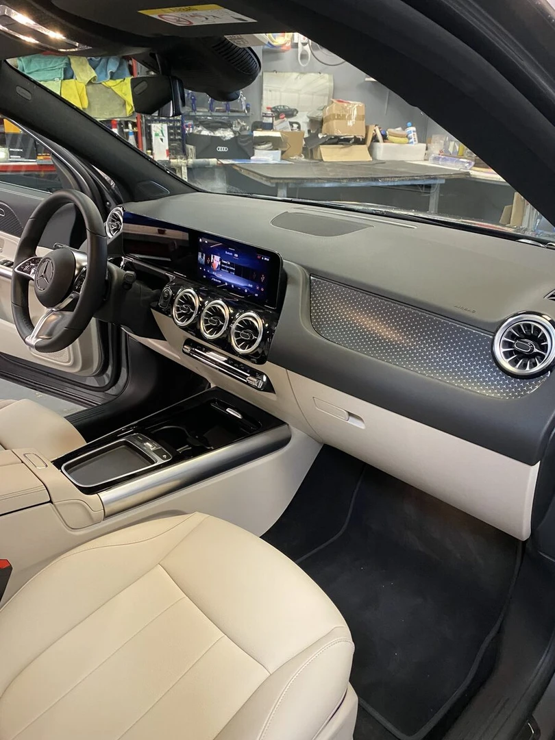 Mercedes EQA 2024 : BLAM Signature, caisson Hifonics et insonorisation