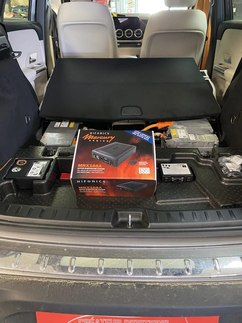 Mercedes EQA 2024 : BLAM Signature, caisson Hifonics et insonorisation