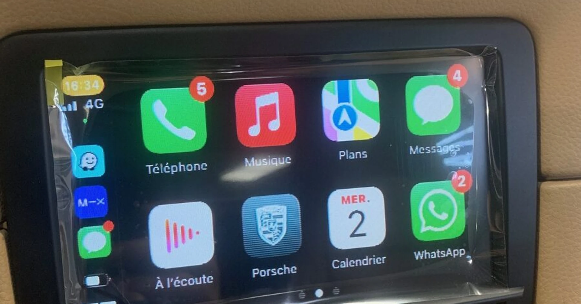CarPlay et caméra de recul sur Porsche Cayman (CDR31)