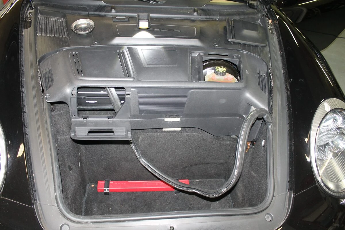 Porsche 997 : réparation de l'amplificateur ASK d'origine