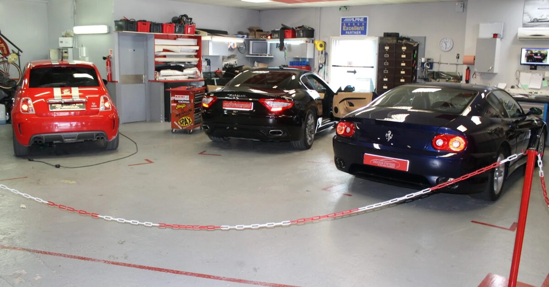 Ferrari 456 GT : haut-parleurs BLAM Live 130RS