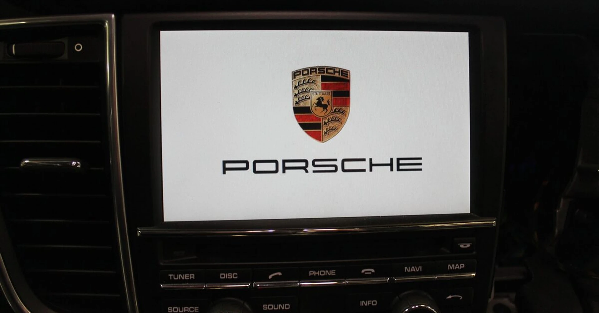 Porsche Panamera S Hybrid : caméra de recul et codage