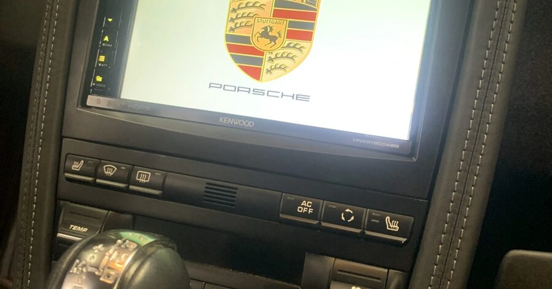 Porsche 997 : Kenwood DNX5190DABS, CarPlay et Garmin