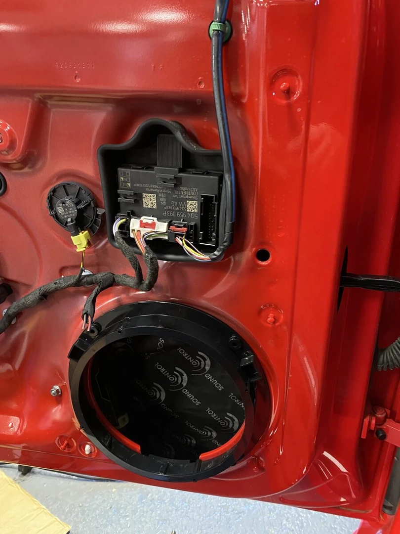 Audi A1 2023 : BLAM 200RS, insonorisation et caisson ESX dans la roue de secours