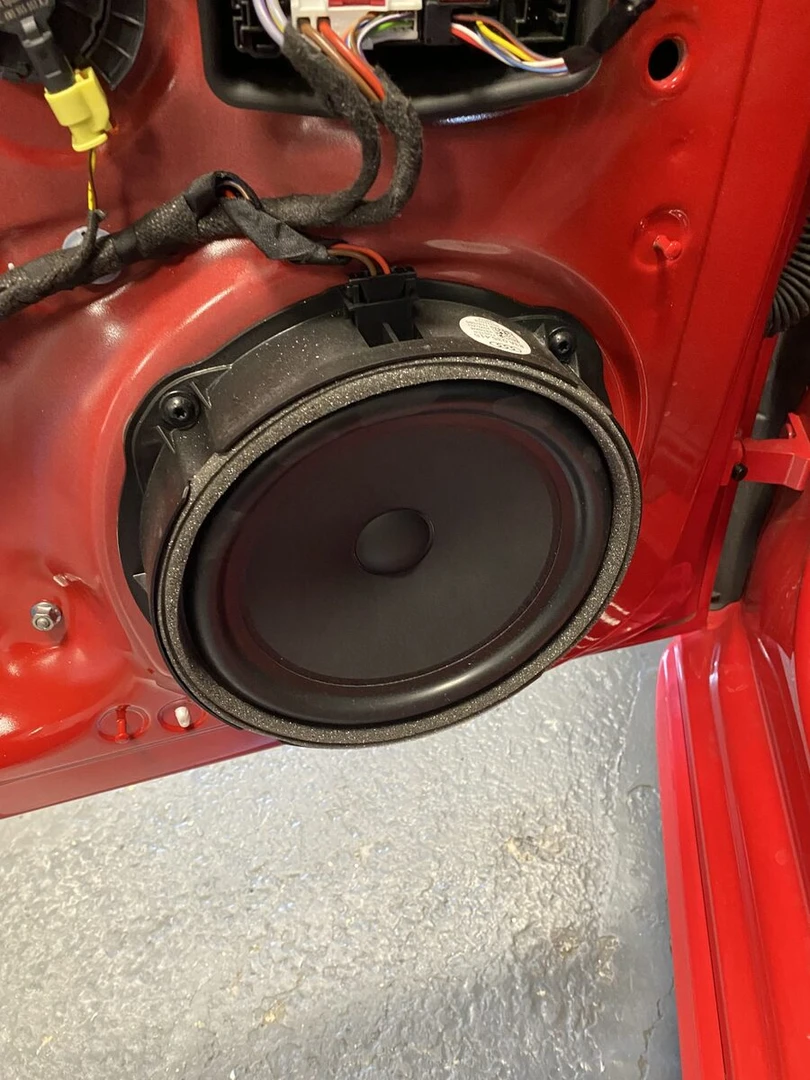 Audi A1 2023 : BLAM 200RS, insonorisation et caisson ESX dans la roue de secours