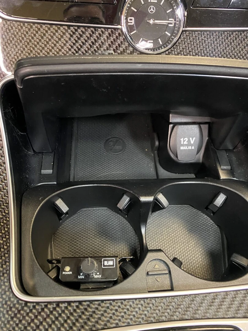 Mercedes SLK 2017 : système hi-fi BLAM complet avec voie centrale