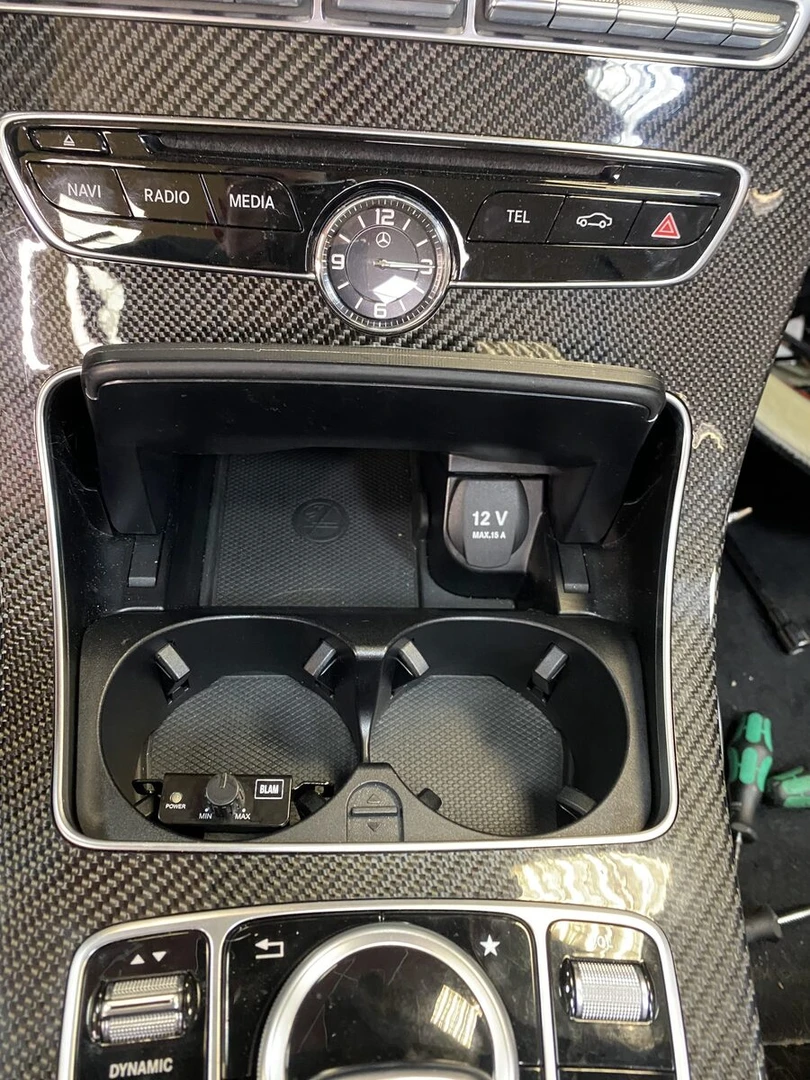 Mercedes SLK 2017 : système hi-fi BLAM complet avec voie centrale
